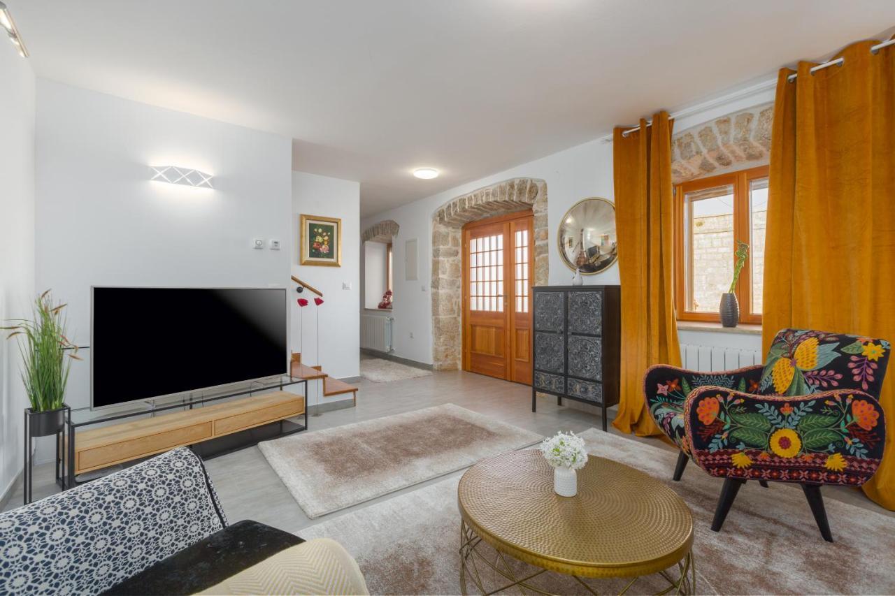 Casa Jagoda Višnjan エクステリア 写真
