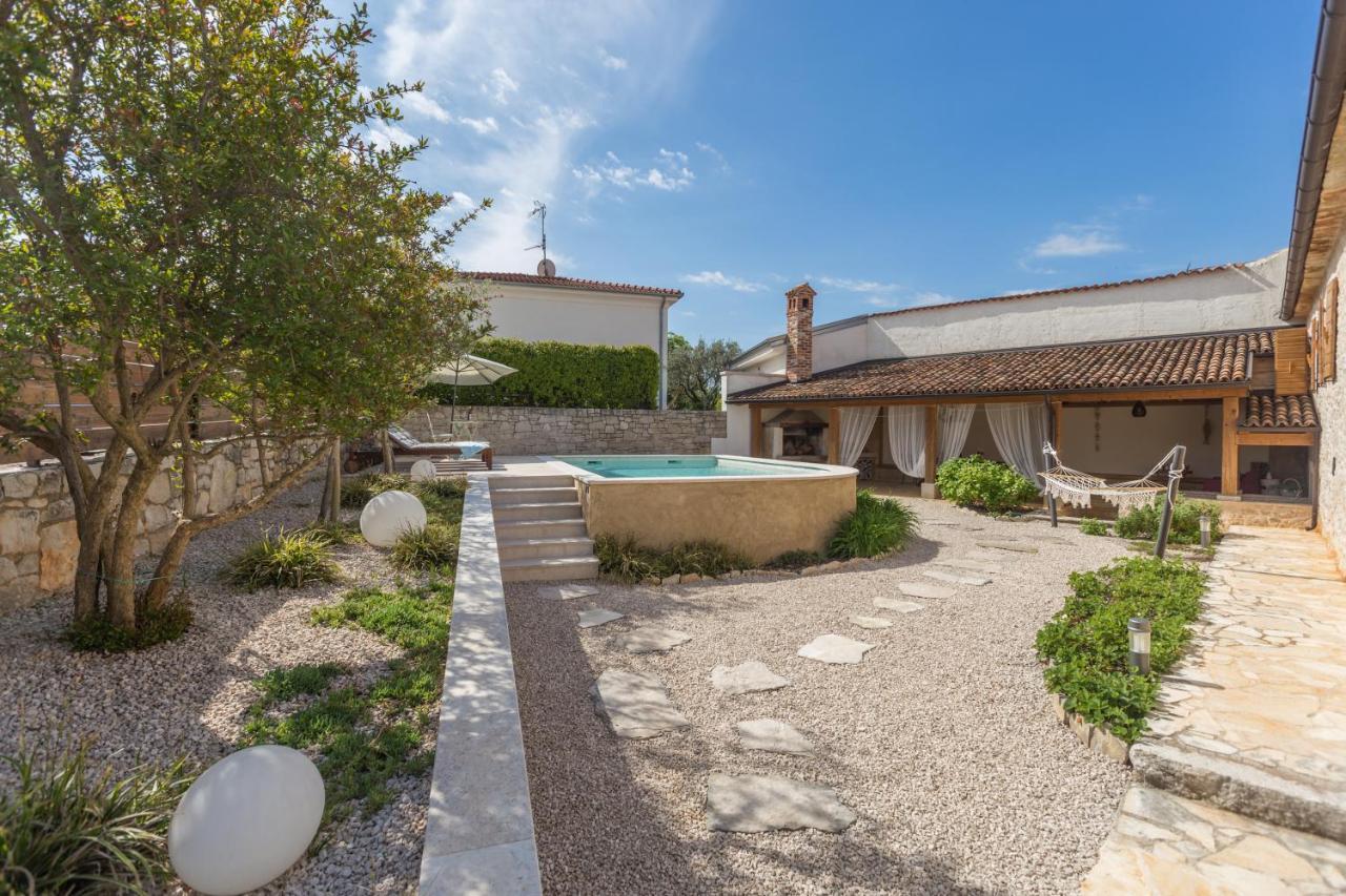 Casa Jagoda Višnjan エクステリア 写真