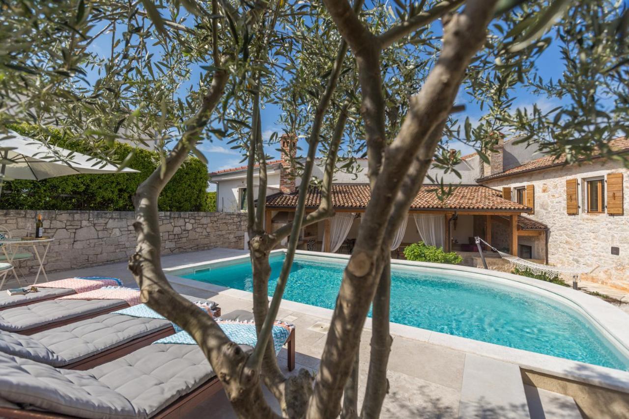 Casa Jagoda Višnjan エクステリア 写真