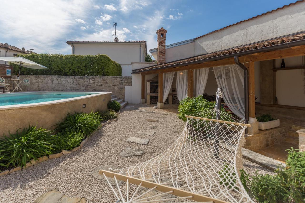 Casa Jagoda Višnjan エクステリア 写真